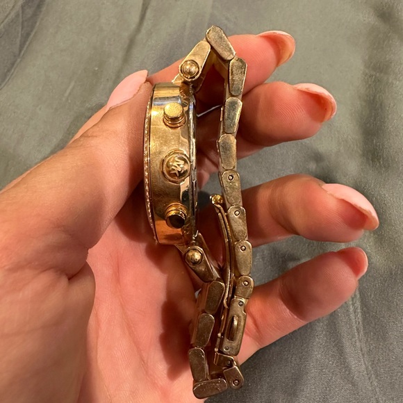 Michael kors watch - Picture 5 of 7